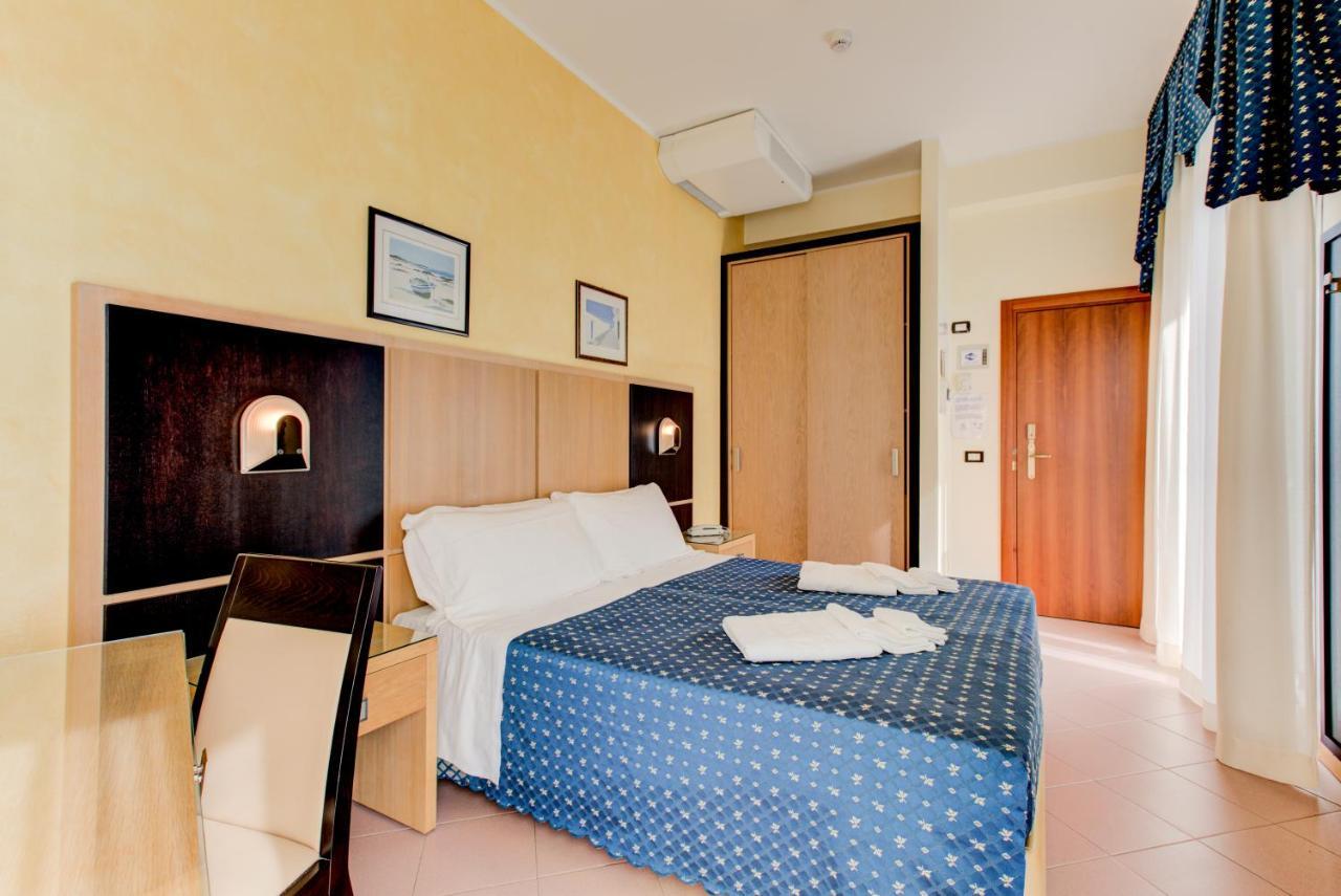 Hotel Verona Cesenatico Luaran gambar