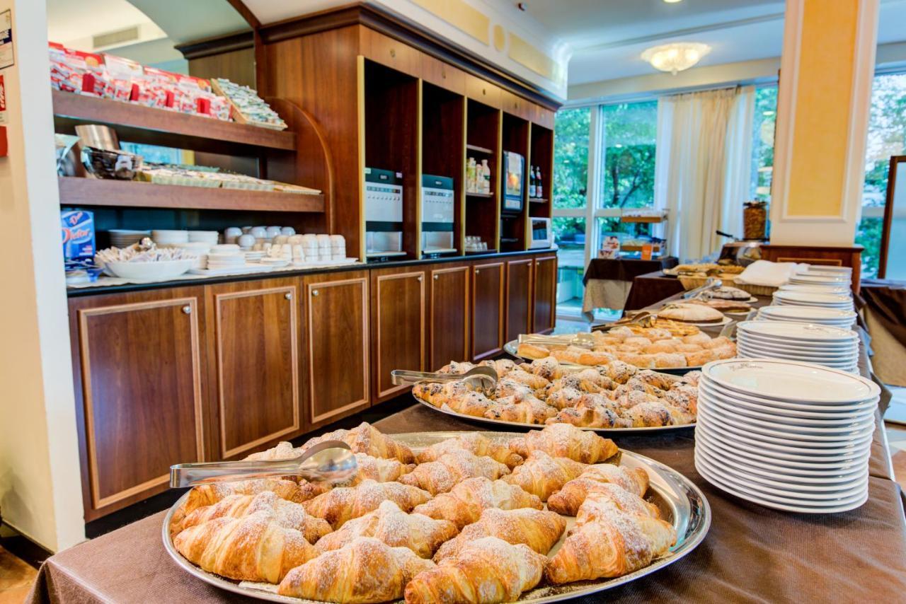 Hotel Verona Cesenatico Luaran gambar