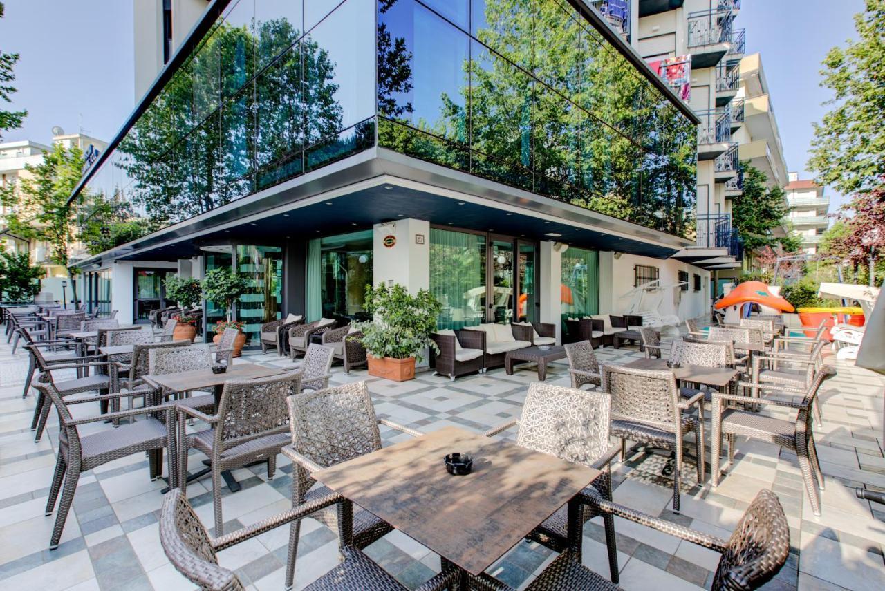 Hotel Verona Cesenatico Luaran gambar