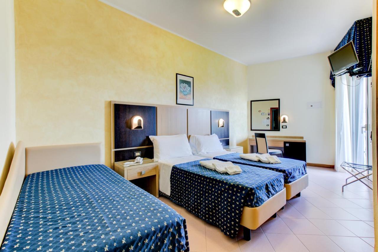 Hotel Verona Cesenatico Luaran gambar