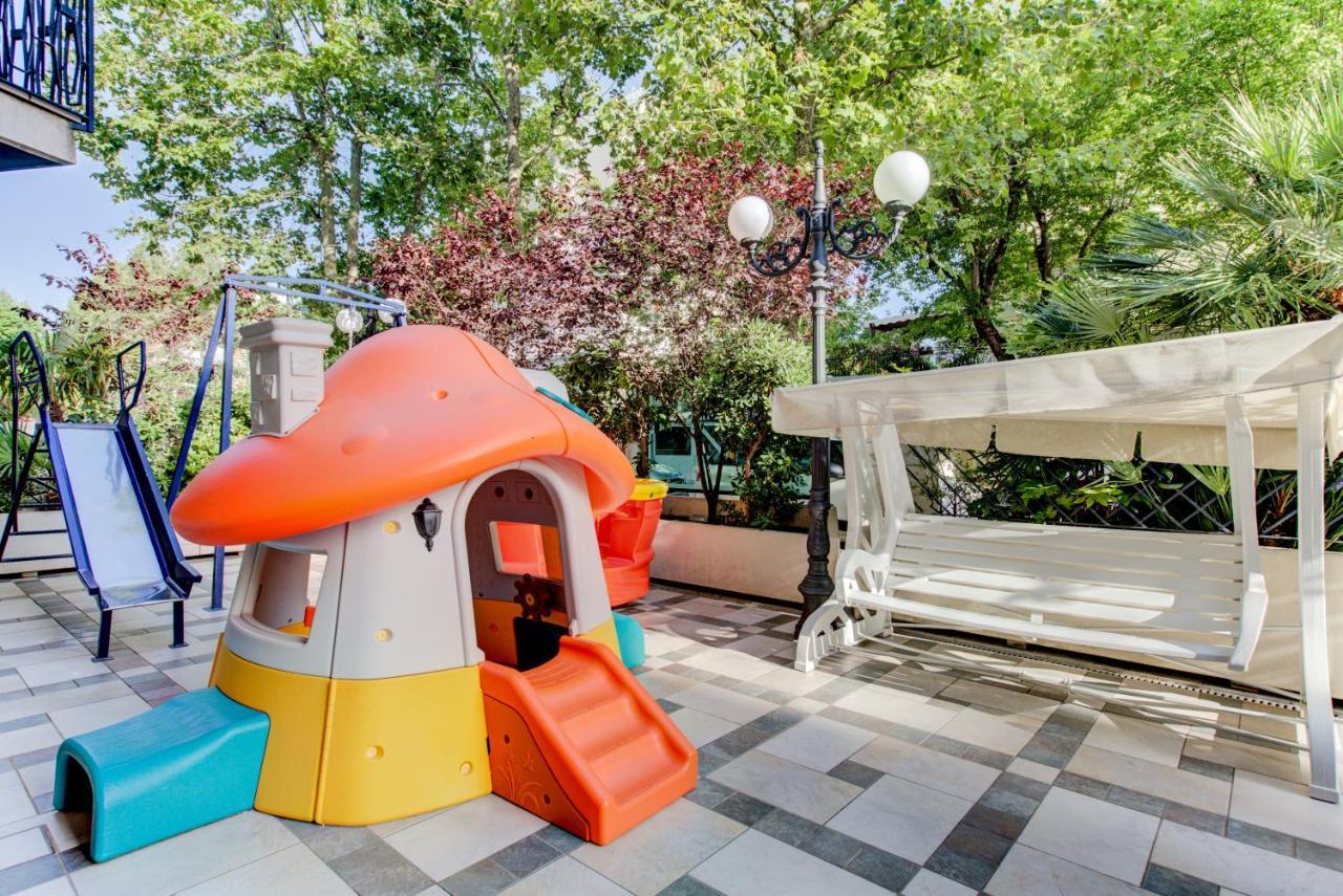 Hotel Verona Cesenatico Luaran gambar