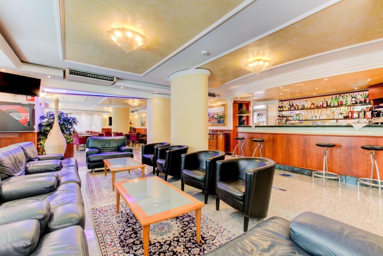 Hotel Verona Cesenatico Luaran gambar