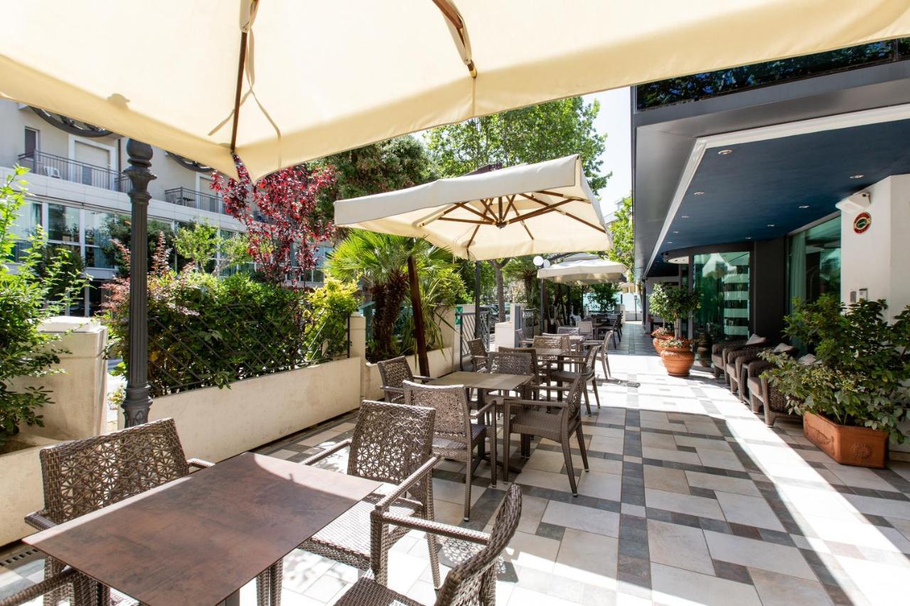 Hotel Verona Cesenatico Luaran gambar