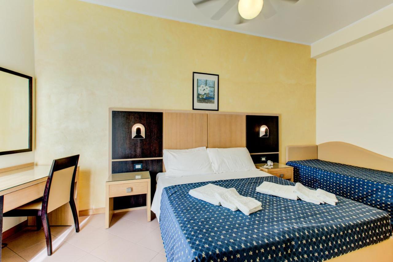 Hotel Verona Cesenatico Luaran gambar